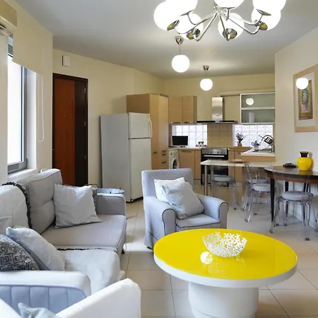 شقة Aeri - At Nea Chora W. Parking Included